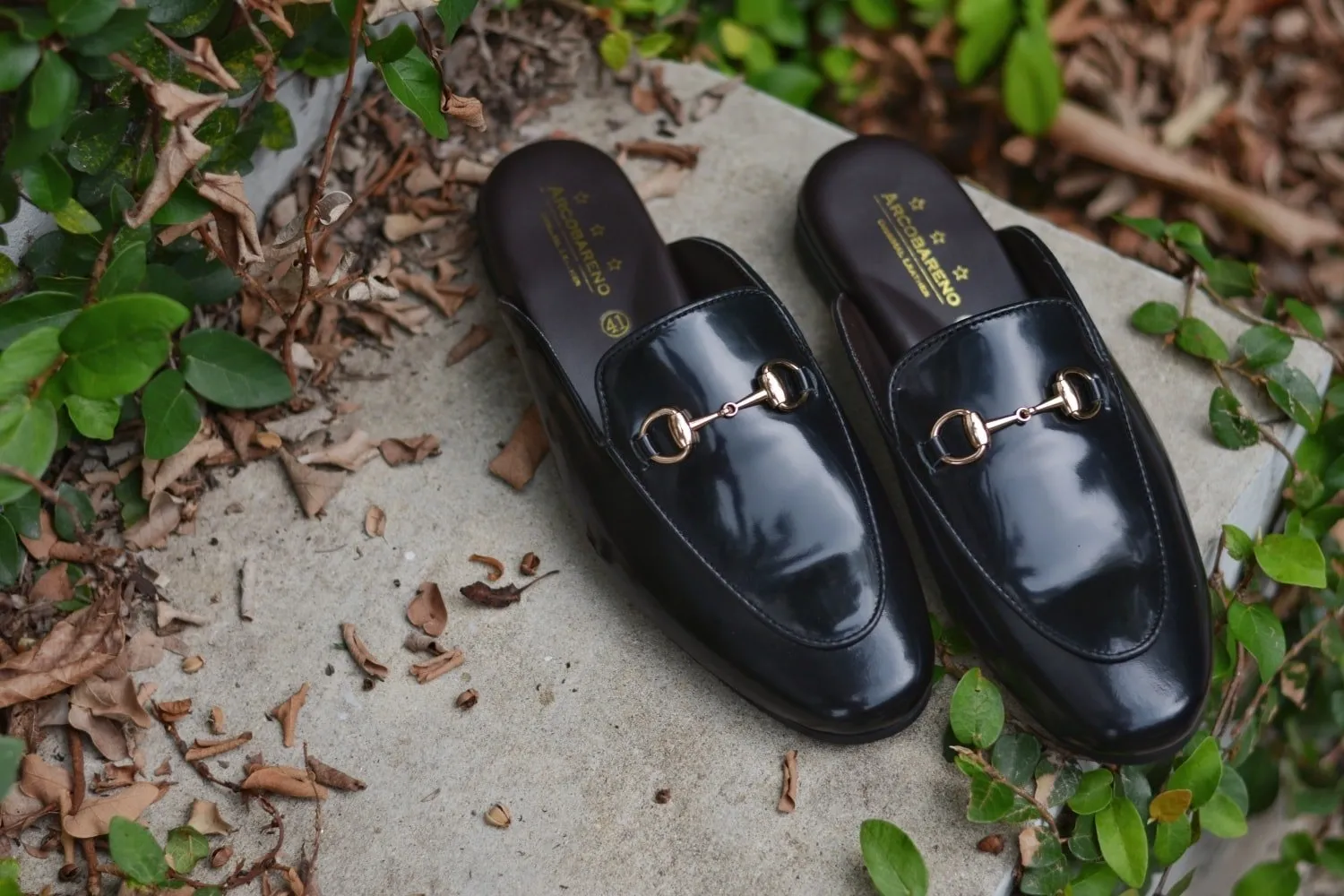 701 Horsebit Slipper Piano Black