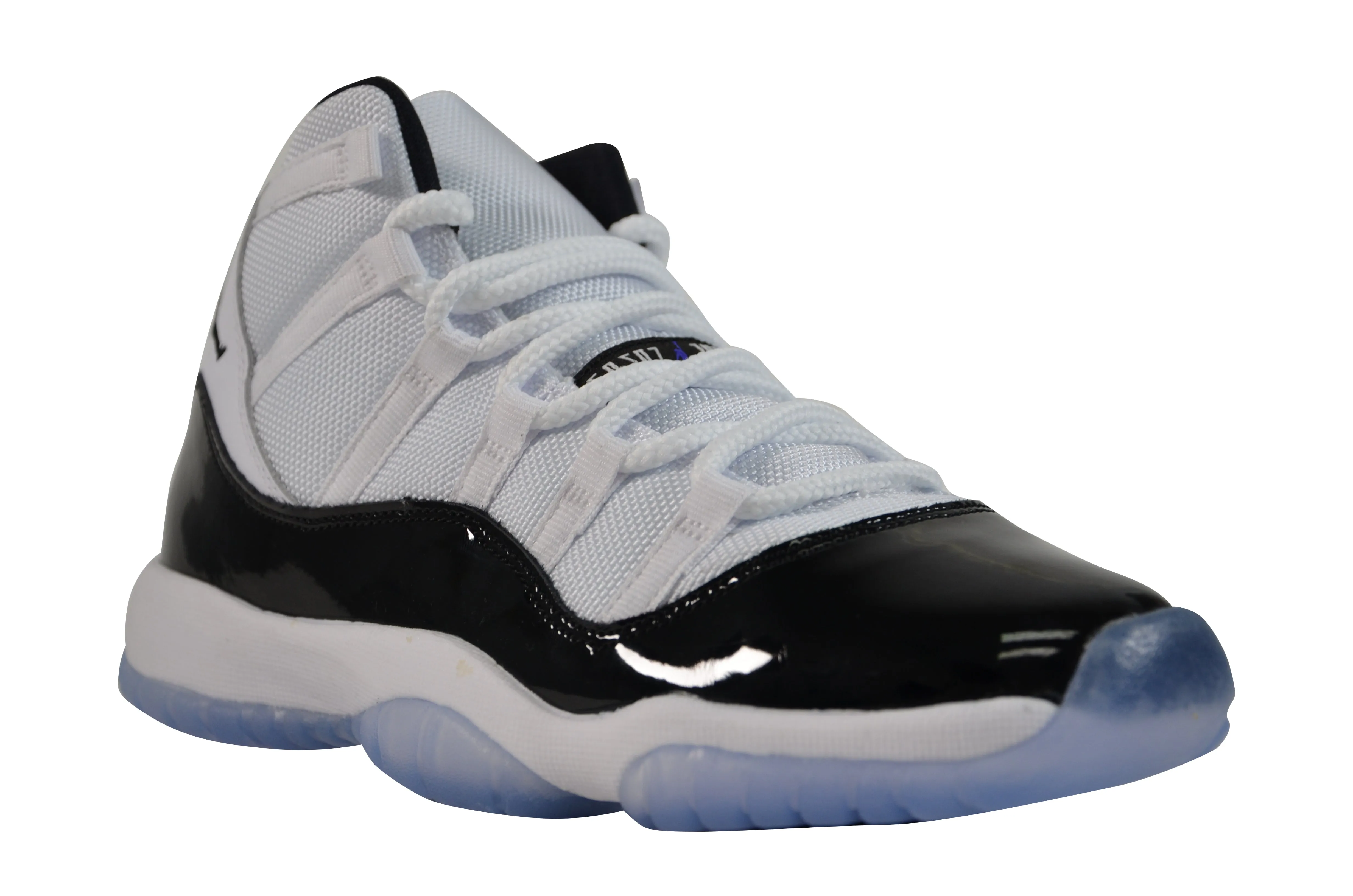 Air Jordan 11 Retro "Concord"