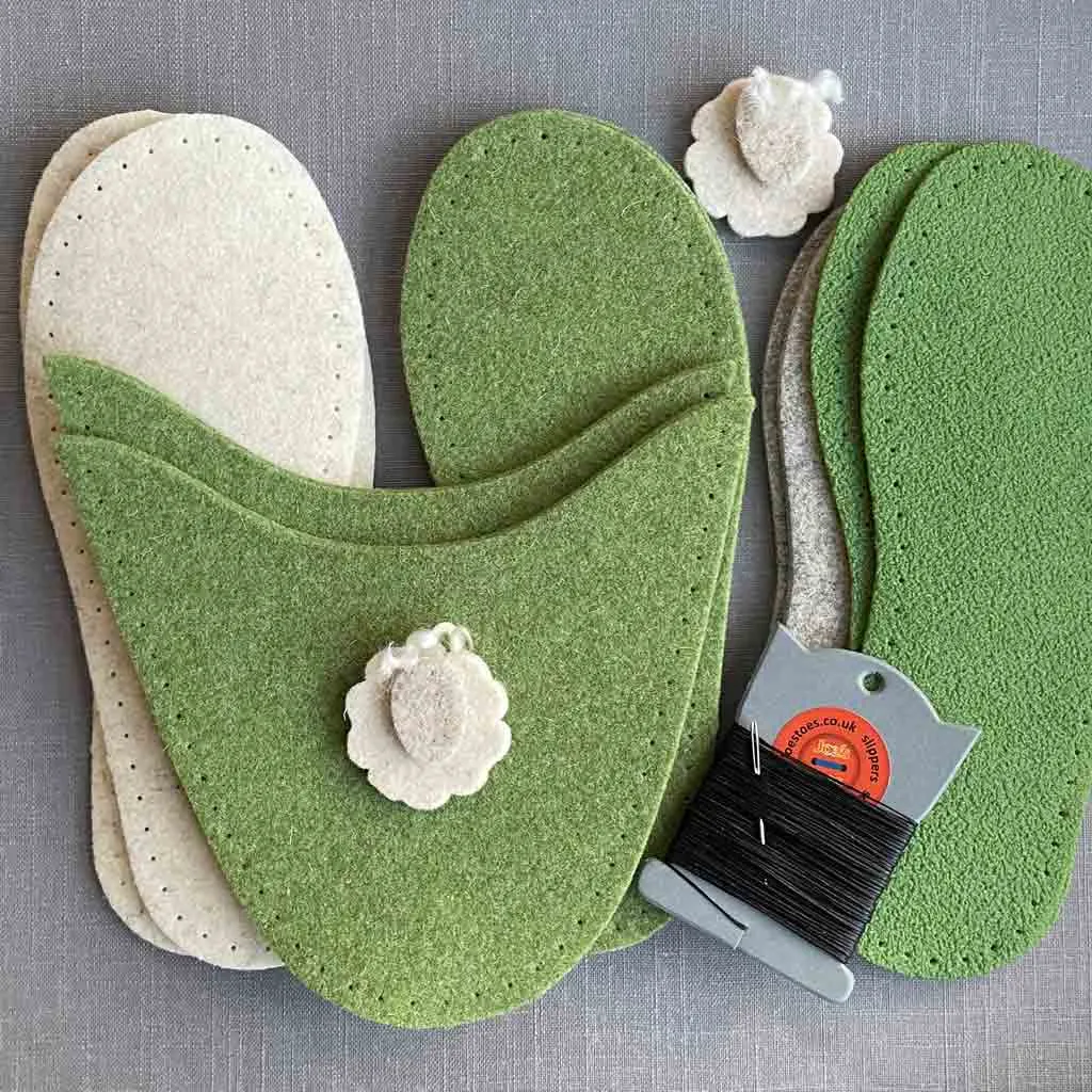 Sheepy Felt Slipper Kit