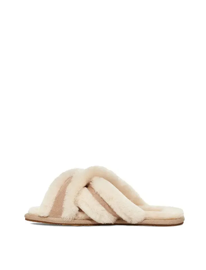 UGG Scuffita Slipper Sand